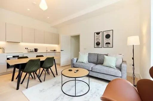 The East London Mile Crib - Bright 2Bdr Flat location
