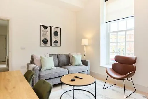 The East London Mile Crib - Bright 2Bdr Flat Apartment United Kingdom