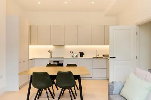 The East London Mile Crib - Bright 2Bdr Flat Apartment